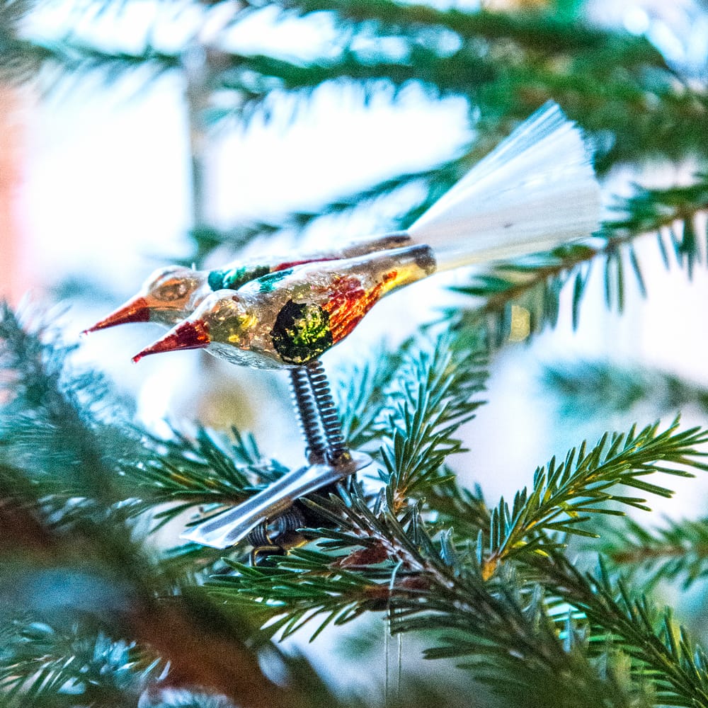 En artig «dobbelt-fugl», trolig fra før 1940.