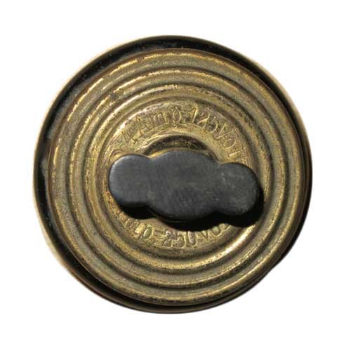 Messingbryter fra begynnelsen på 1900-tallet. Denne bryteren er på fire ampere. Det bel ofte benyttet utstyr på to og fire ampere på denne tiden. Sikringene var ofte på 6 ampere.