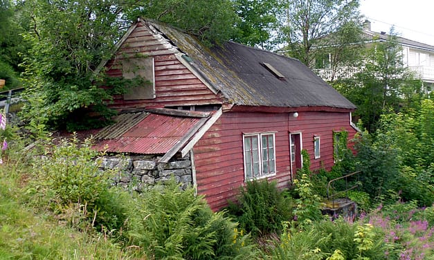 Andreas og lemstova på Sotra!