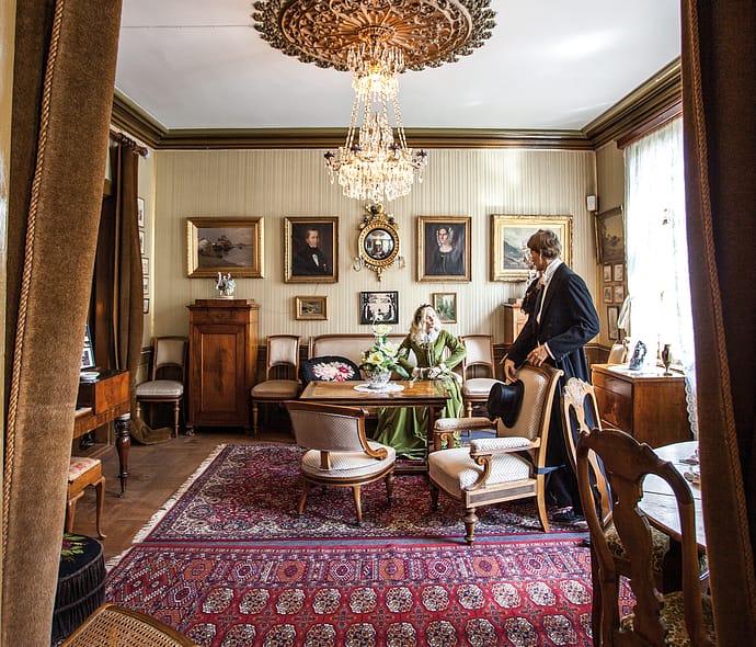 Tablå fra finstuen i andre etasje.