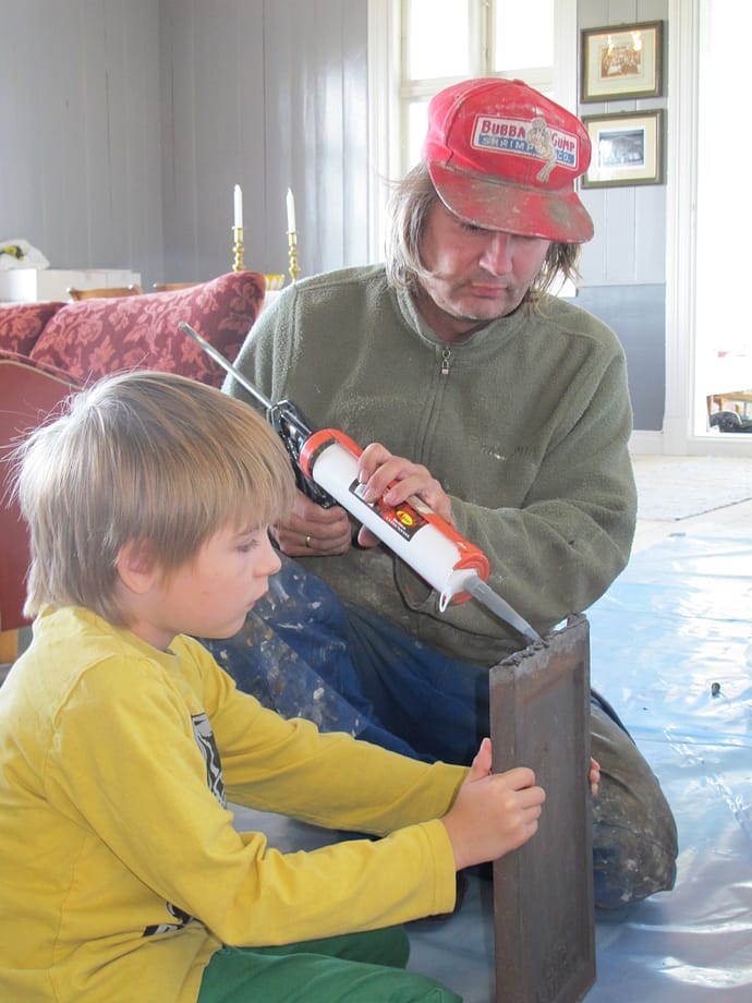 Det er alltid en fordel å være to - du vil nok få bruk for en håndsrekning underveis.